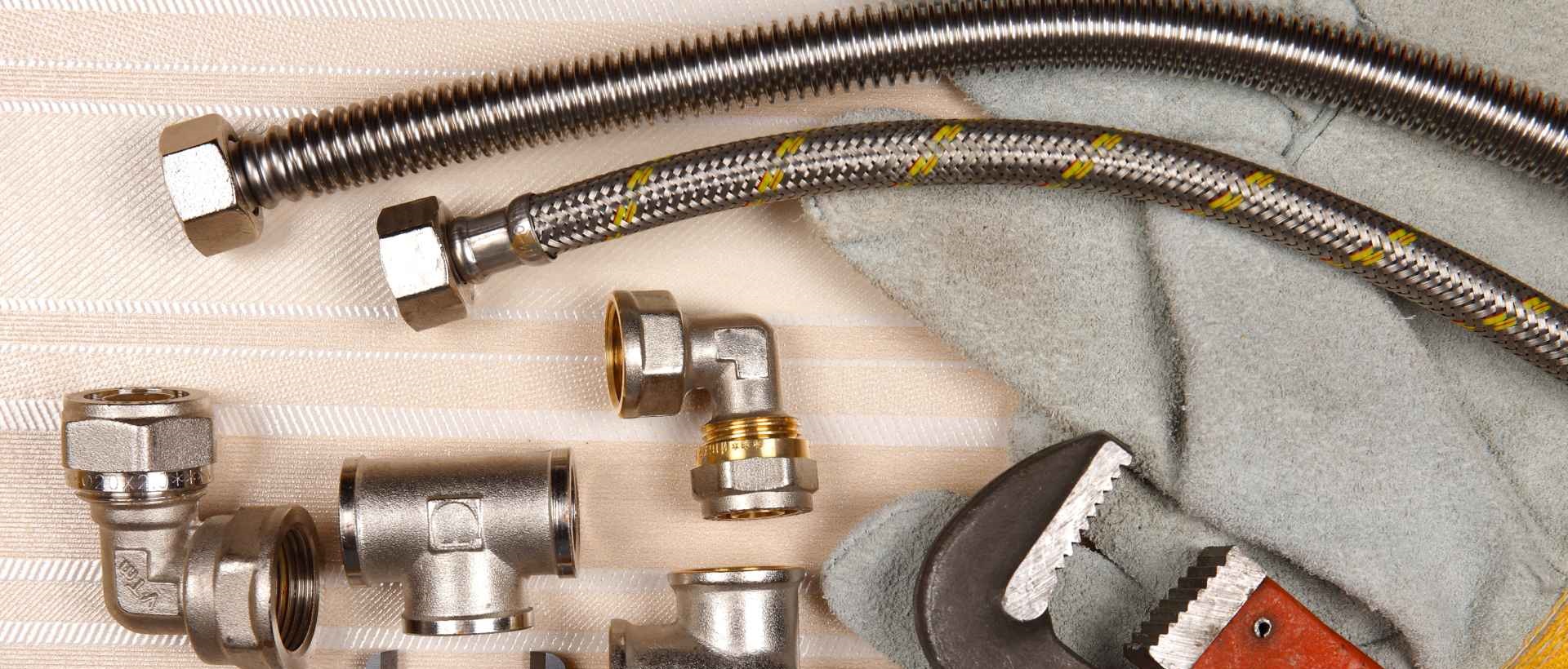 Emergency plumbers TW17